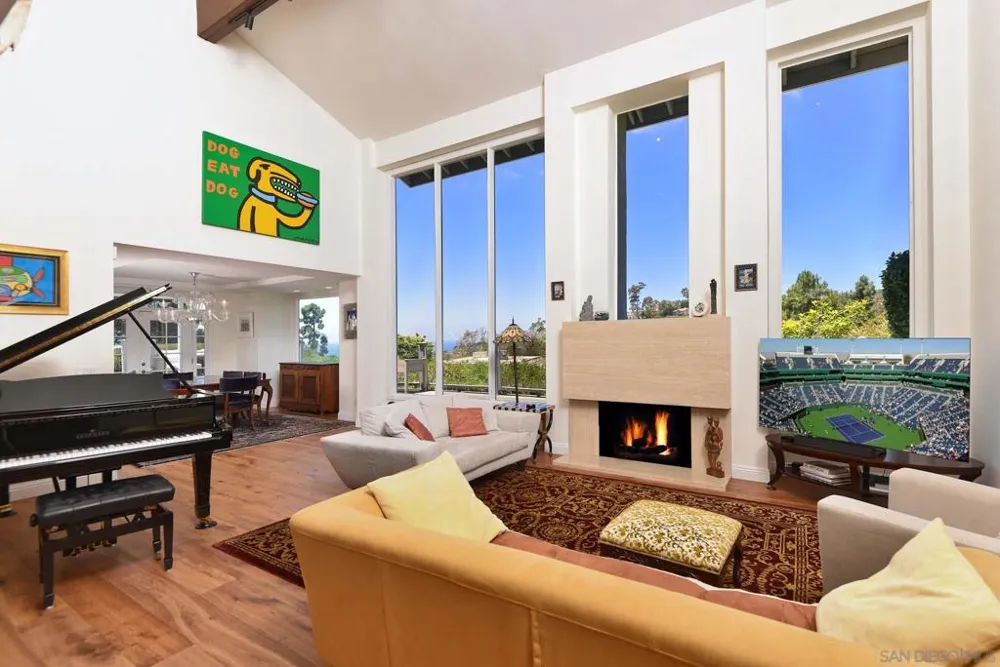 1948 Caminito El Canario La Jolla, CA 92037