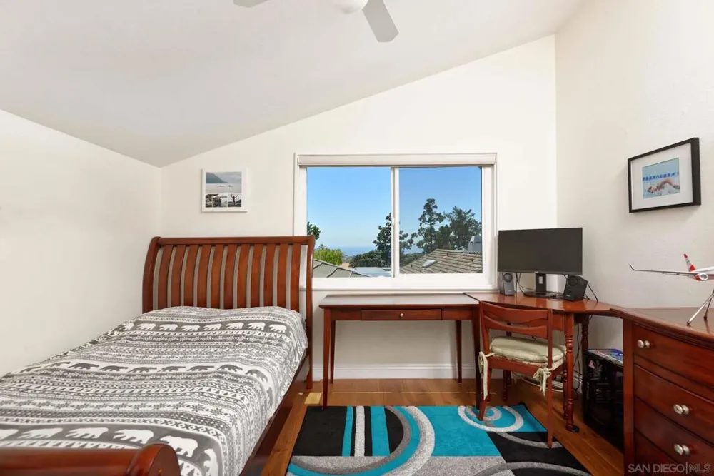1948 Caminito El Canario La Jolla, CA 92037