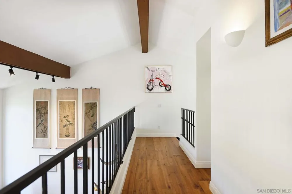 1948 Caminito El Canario La Jolla, CA 92037
