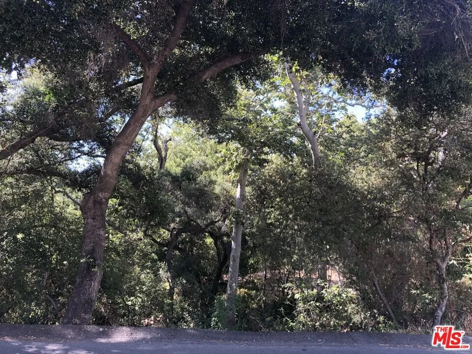 708 Thornhill Road Calabasas, CA 91302