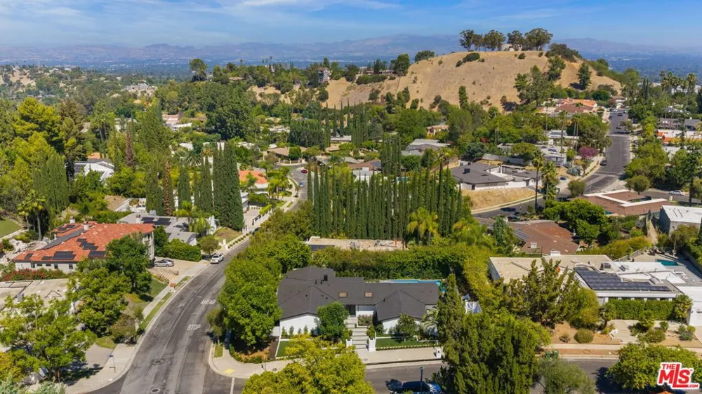 18057 Medley Drive Los Angeles, CA 91316