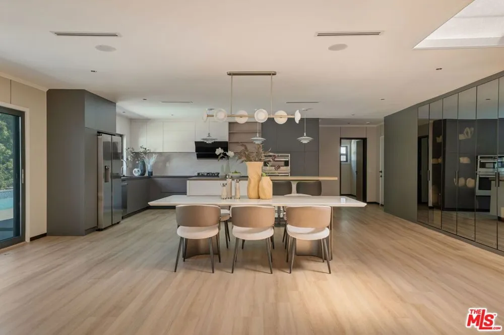 18057 Medley Drive Los Angeles, CA 91316