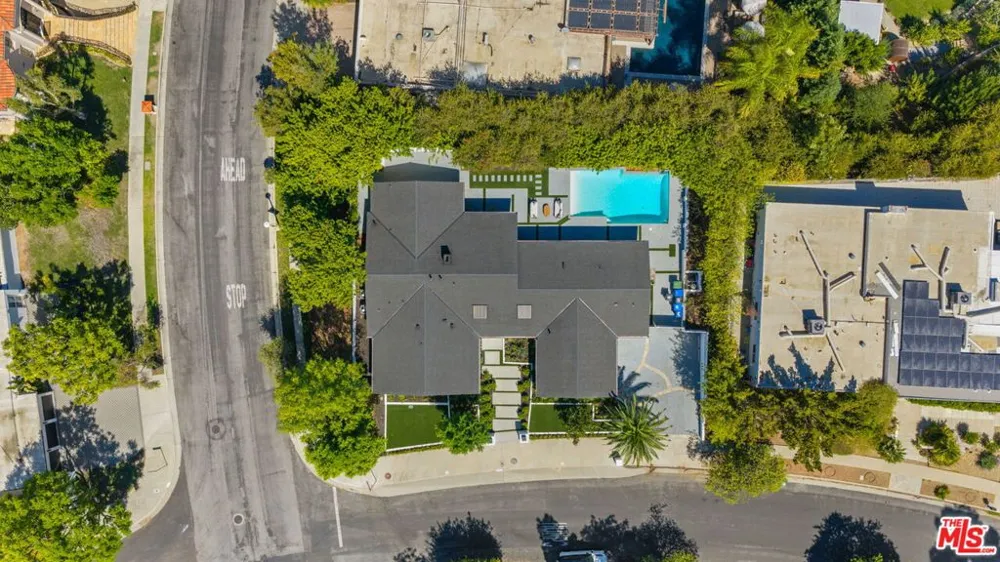18057 Medley Drive Los Angeles, CA 91316