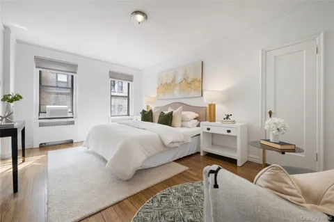 350 Cabrini Boulevard #7N