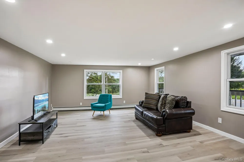 132 Ridge Road Highland Mills, NY 10930