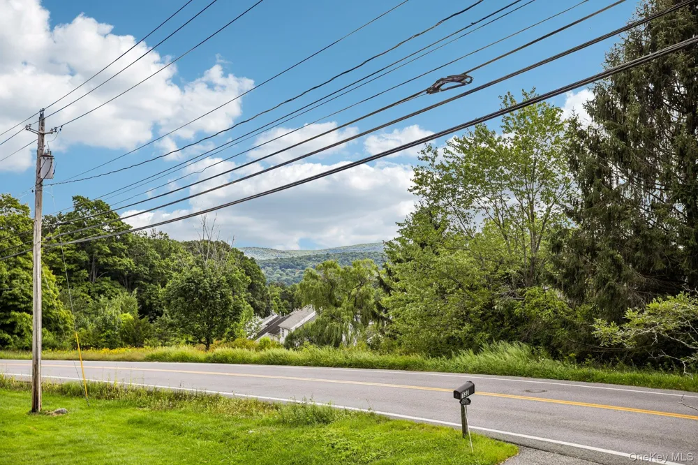 132 Ridge Road Highland Mills, NY 10930