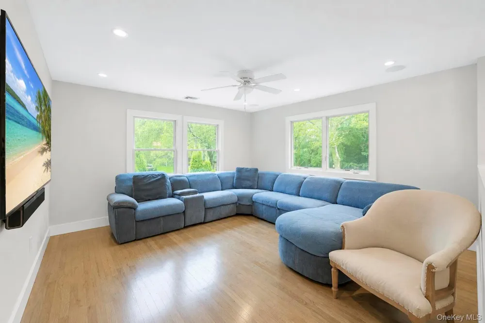 15 Dillon Drive Dix Hills, NY 11746