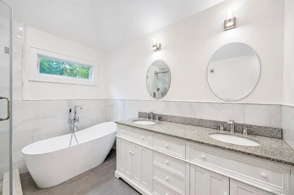 15 Dillon Drive Dix Hills, NY 11746
