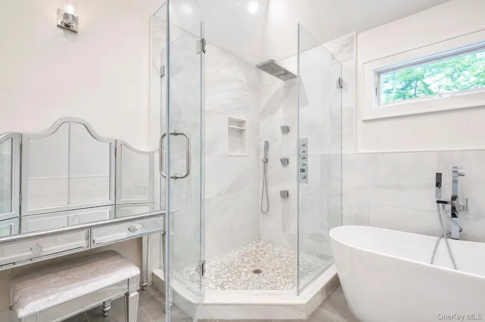 15 Dillon Drive Dix Hills, NY 11746