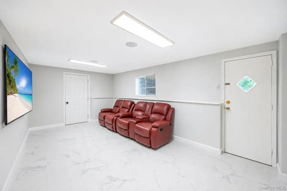 15 Dillon Drive Dix Hills, NY 11746