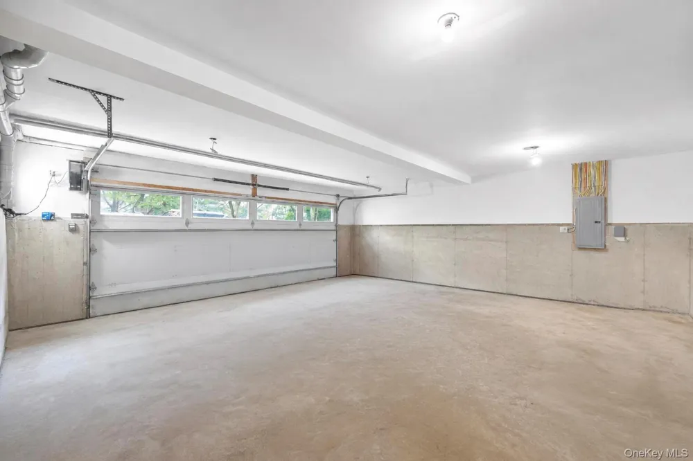 15 Dillon Drive Dix Hills, NY 11746