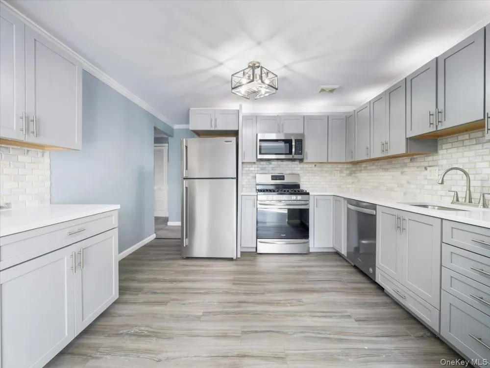 202 Country Club Lane Pomona, NY 10970