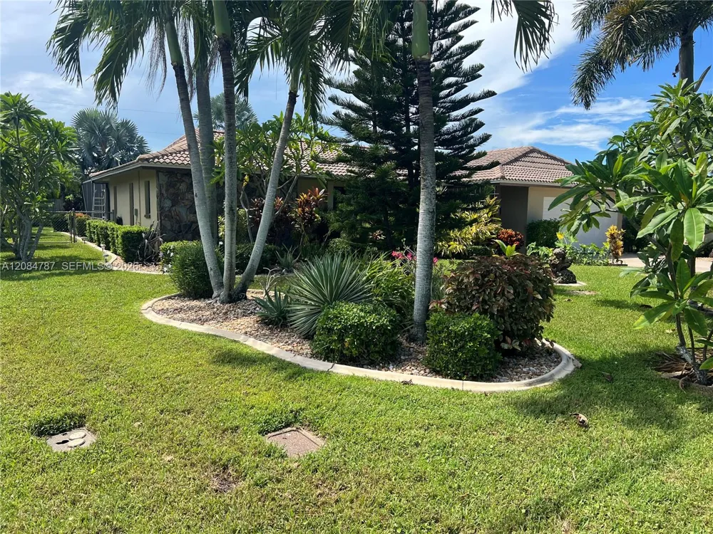 522 SE 34 TERRACE Cape Coral, FL 33904
