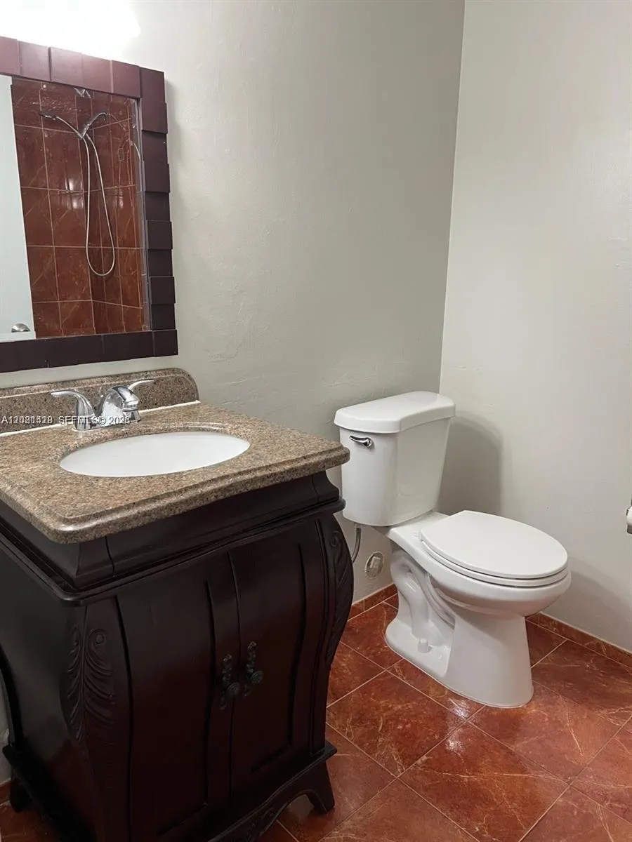 9711 Fontainebleau Blvd #D103 Miami, FL 33172