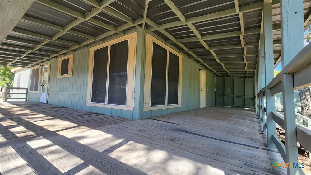 572 Canal Lane New Braunfels, TX 78130