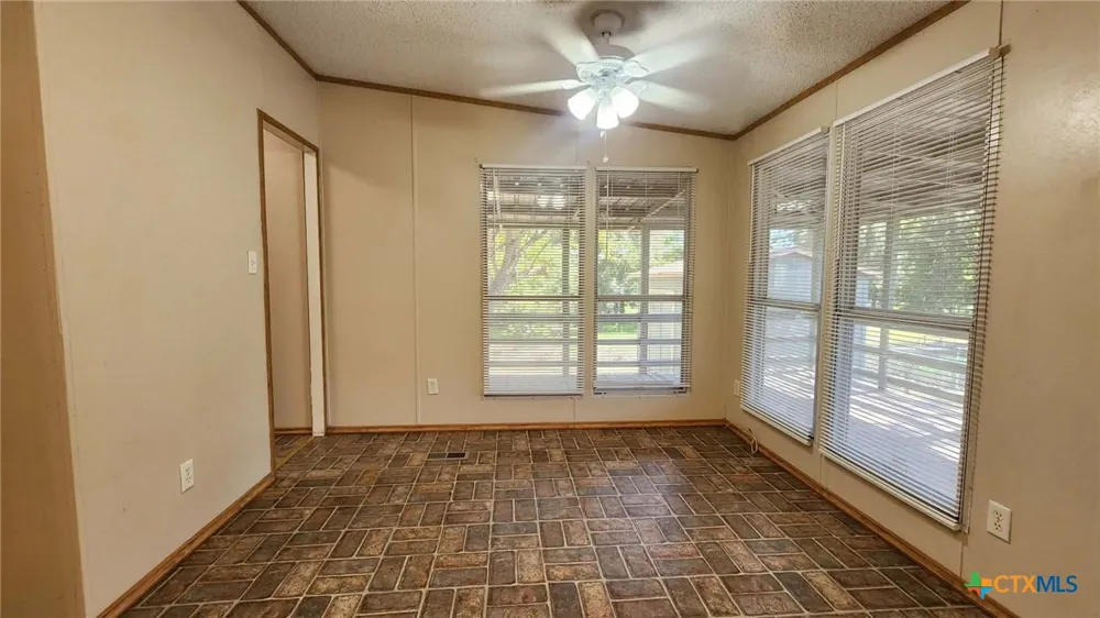 572 Canal Lane New Braunfels, TX 78130