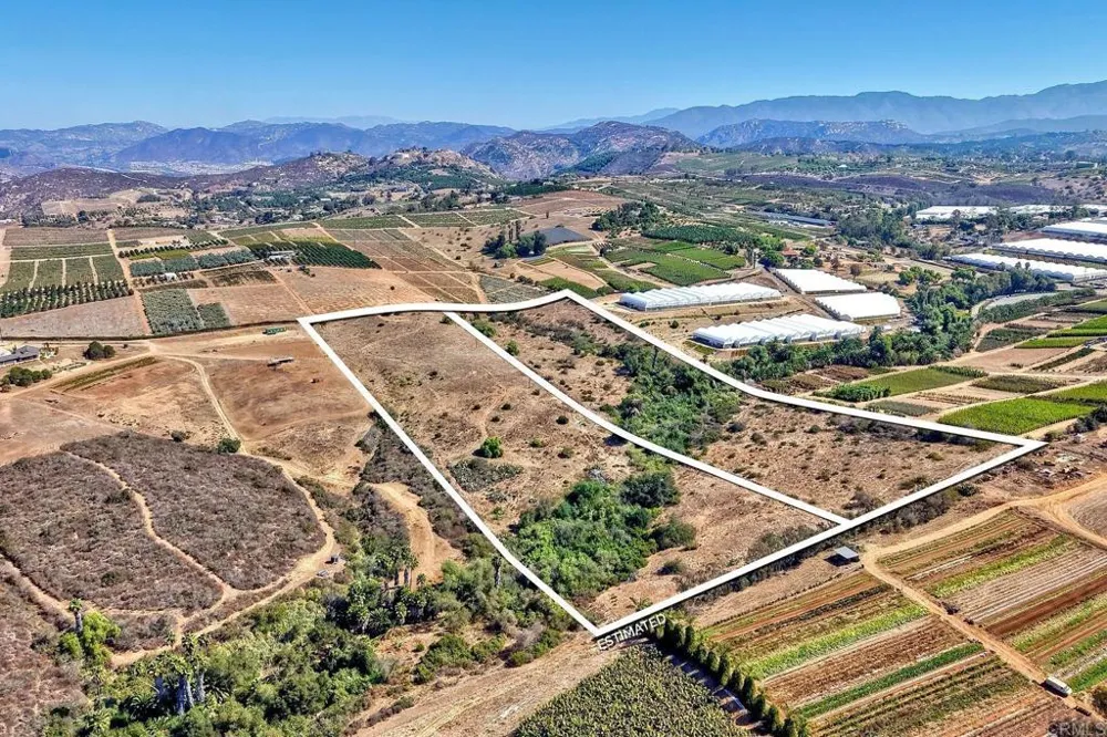 7729 Mount Ara Bonsall, CA 92003