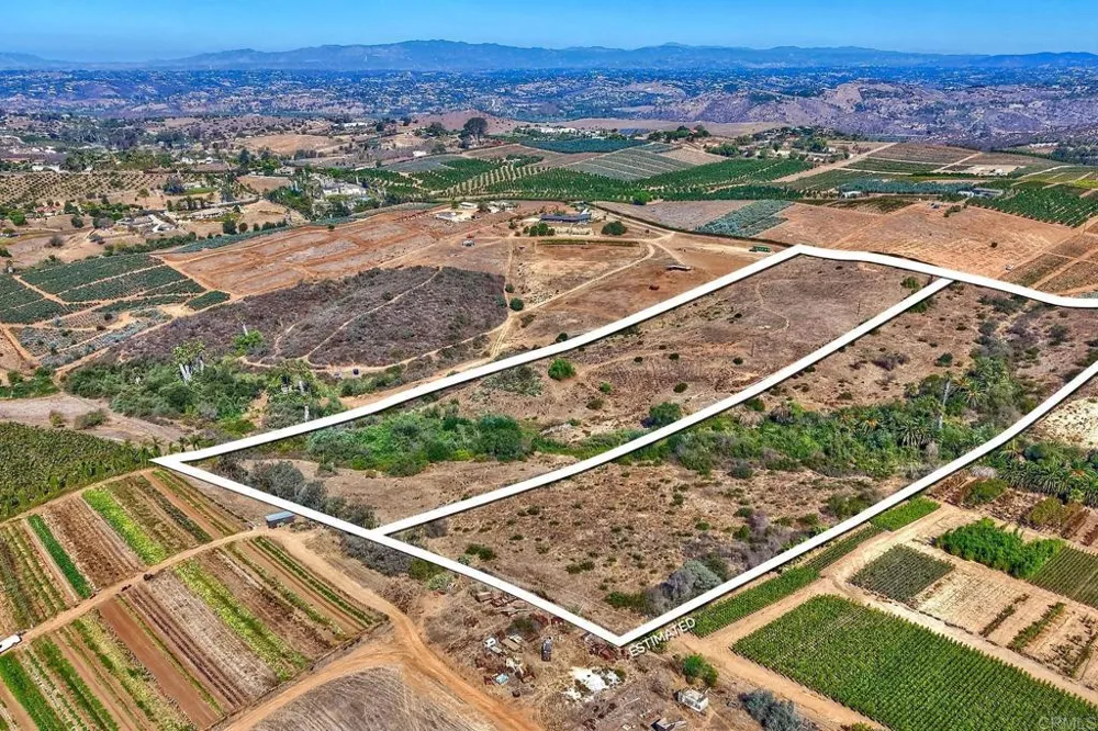 7729 Mount Ara Bonsall, CA 92003