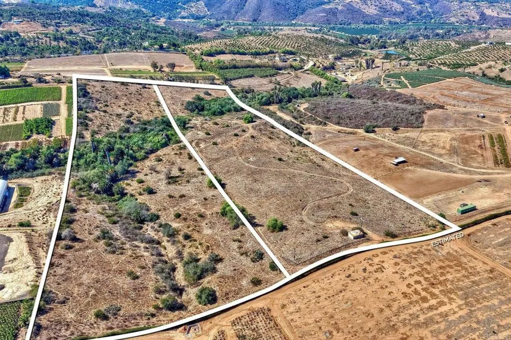 7729 Mount Ara Bonsall, CA 92003