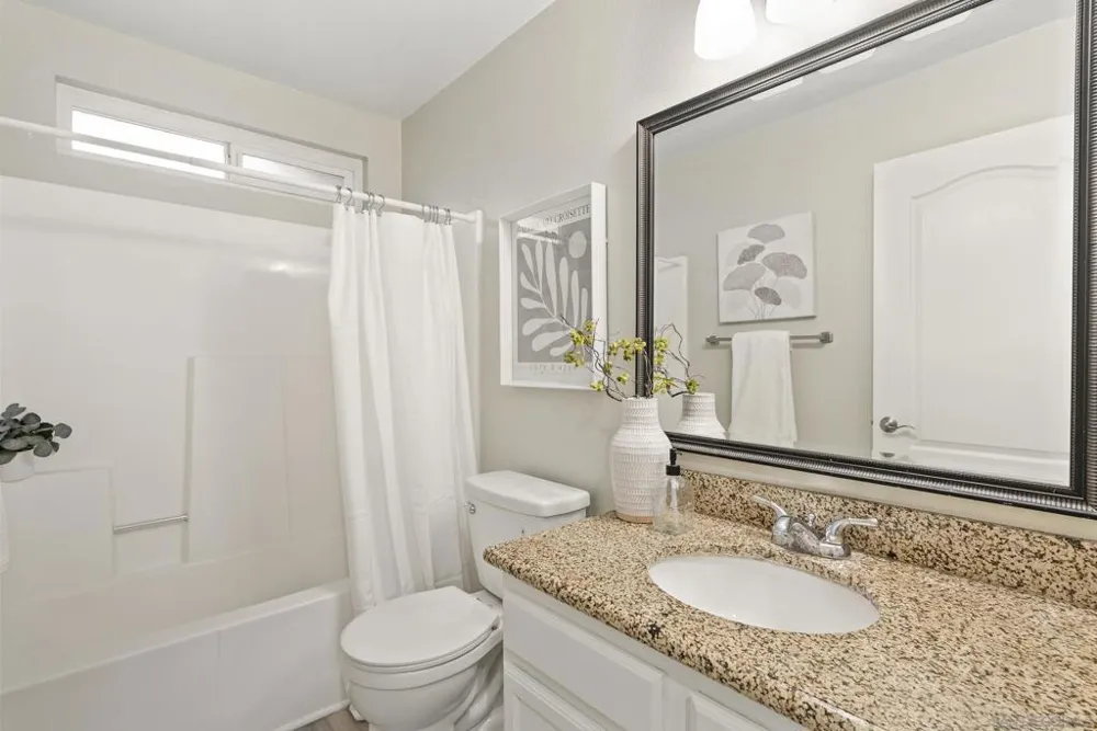 522 Calle Montecito #114 Oceanside, CA 92057