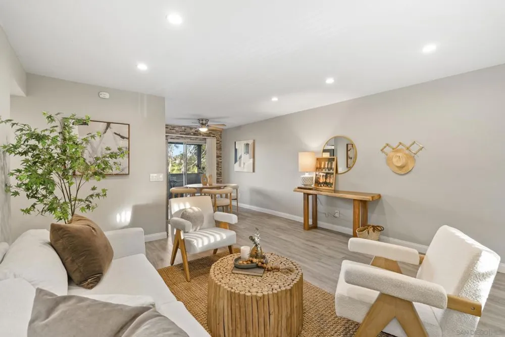 522 Calle Montecito #114 Oceanside, CA 92057