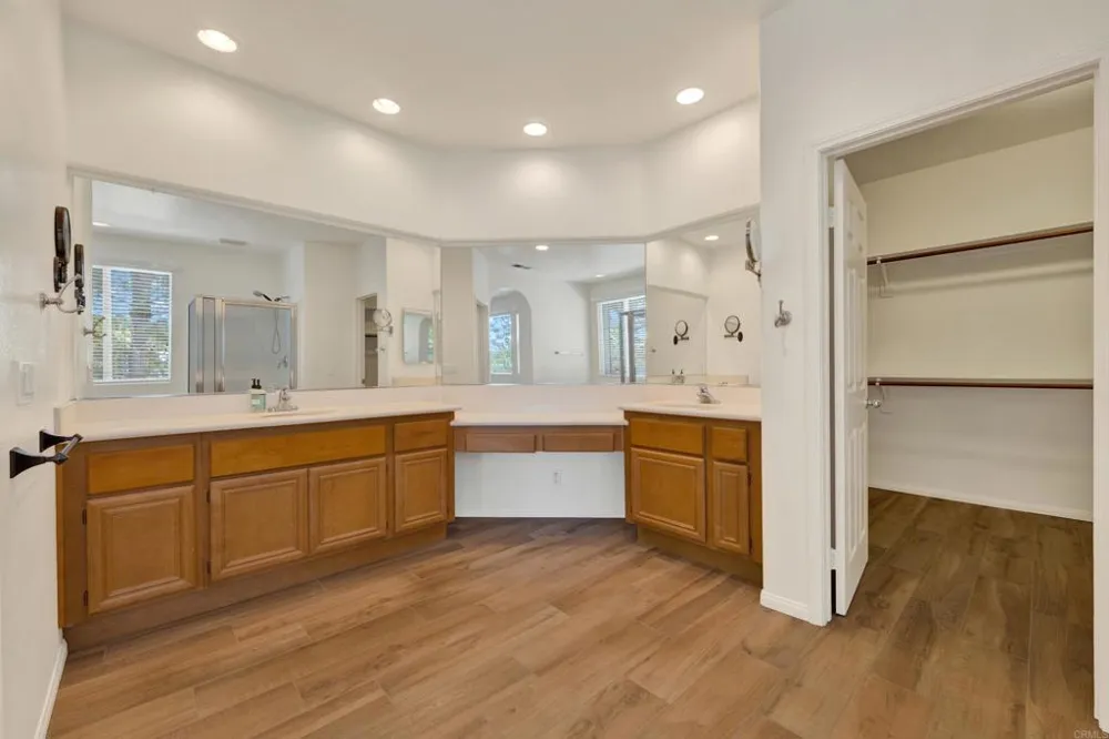 43772 Corte Villena Temecula, CA 92592