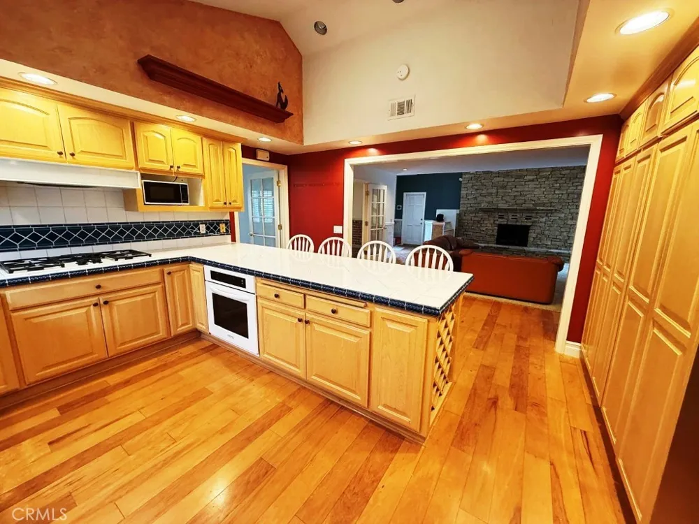 308 Somerset Placentia, CA 92870