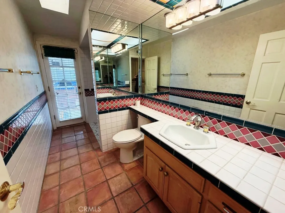 308 Somerset Placentia, CA 92870