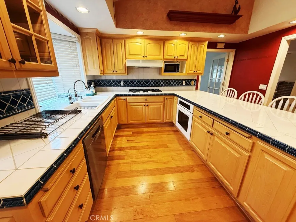 308 Somerset Placentia, CA 92870