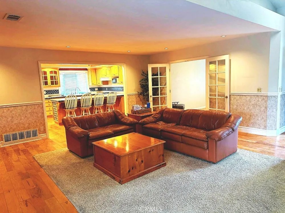 308 Somerset Placentia, CA 92870