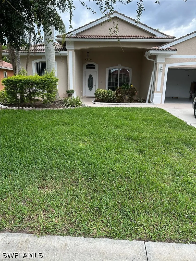 Blue Stone Circle Fort Myers, FL 33913