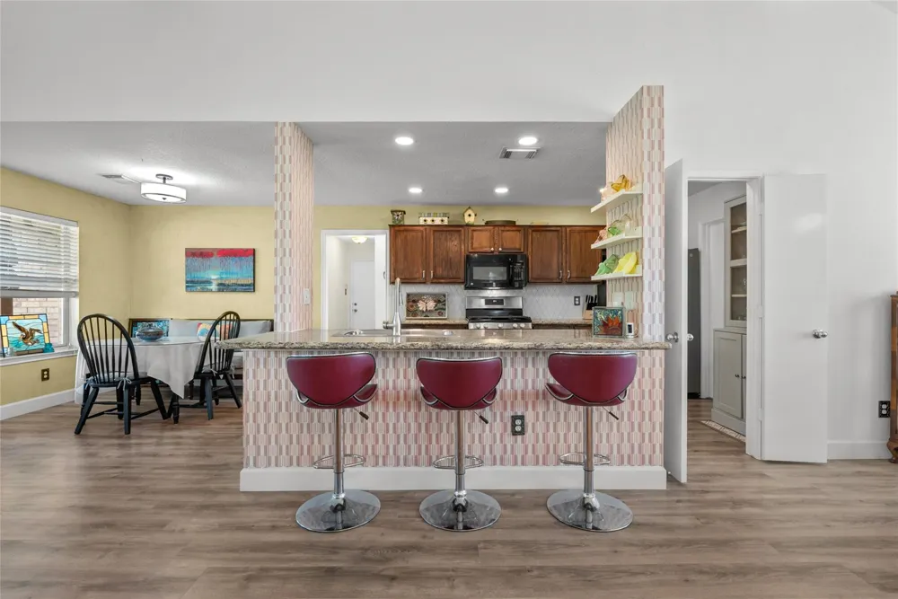 261 26th Street San Leon, TX 77539