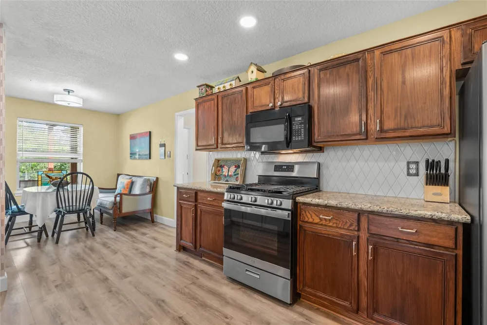 261 26th Street San Leon, TX 77539