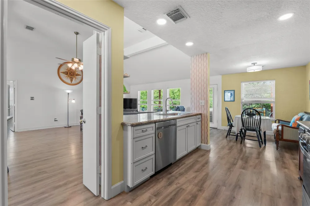 261 26th Street San Leon, TX 77539