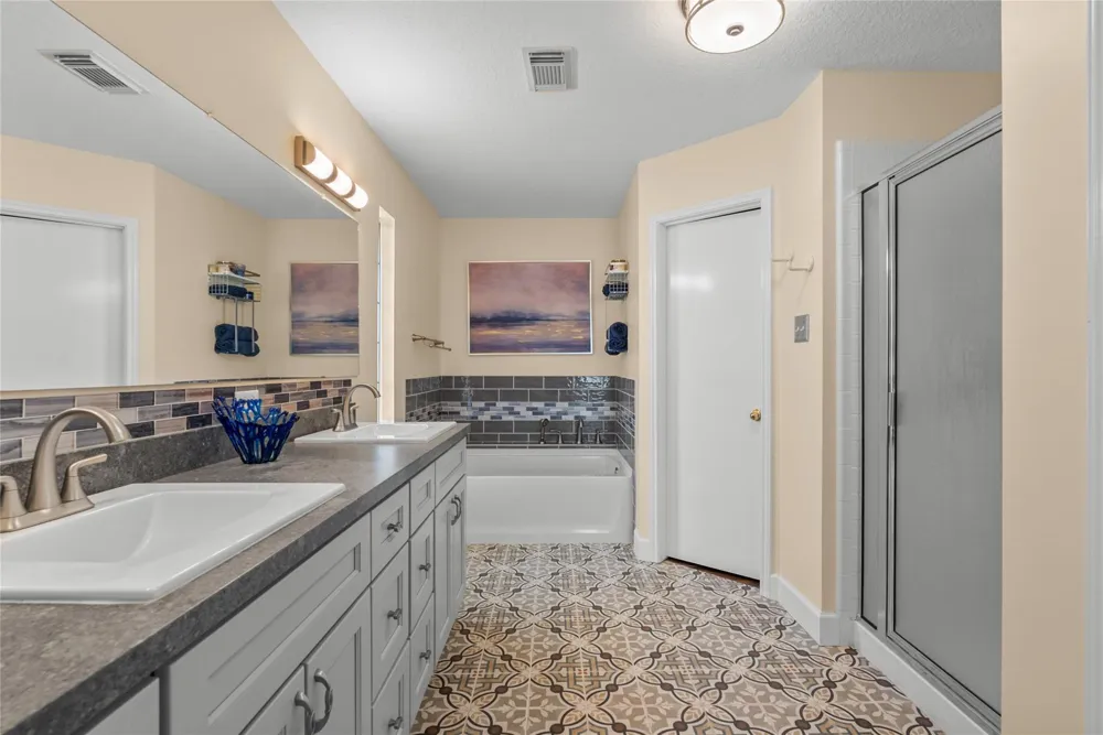 261 26th Street San Leon, TX 77539