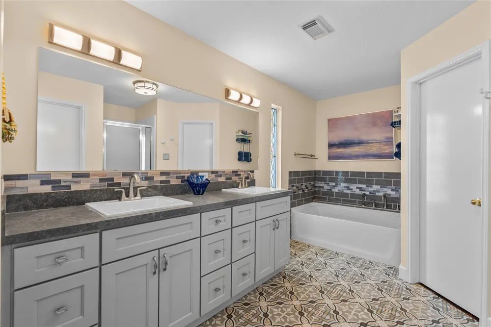 261 26th Street San Leon, TX 77539
