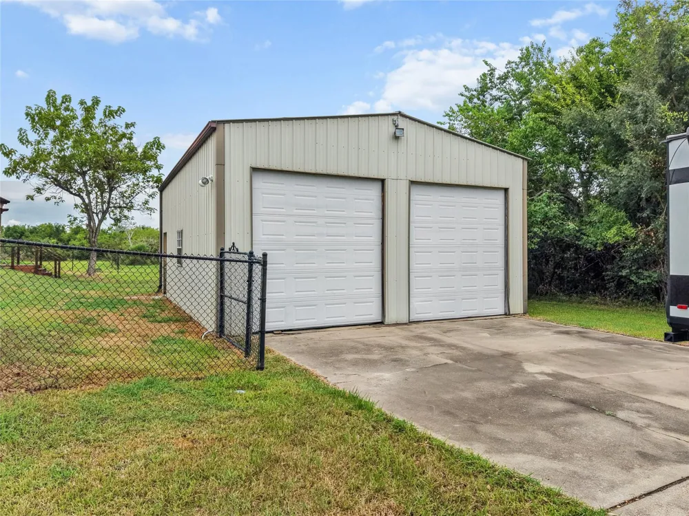 261 26th Street San Leon, TX 77539