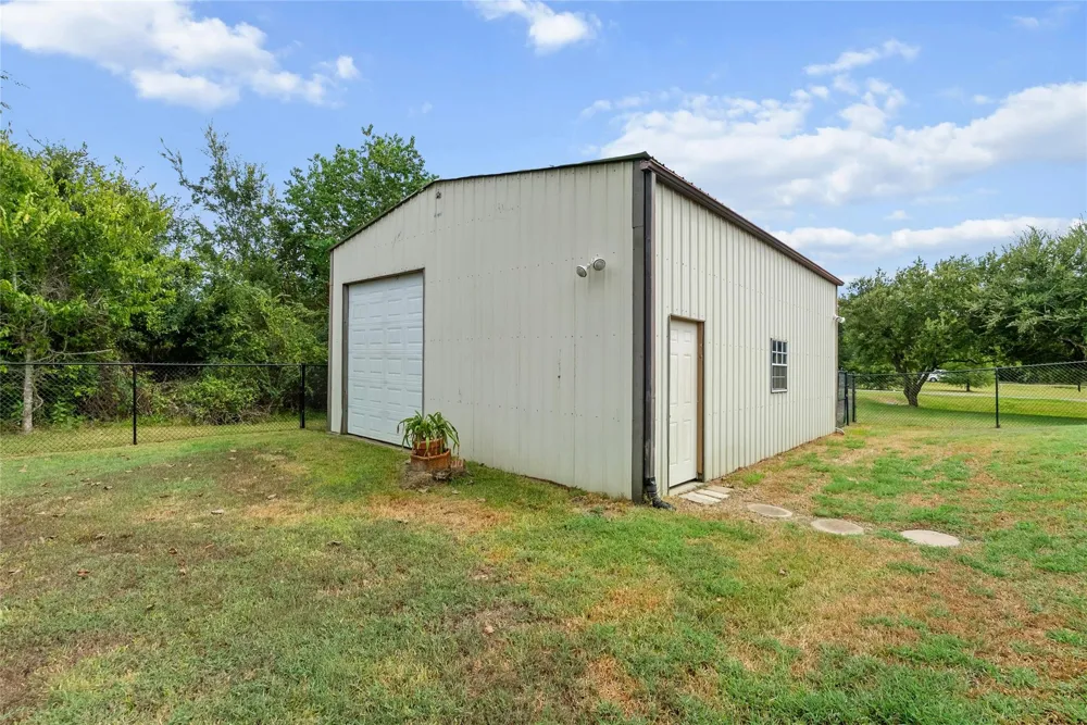 261 26th Street San Leon, TX 77539