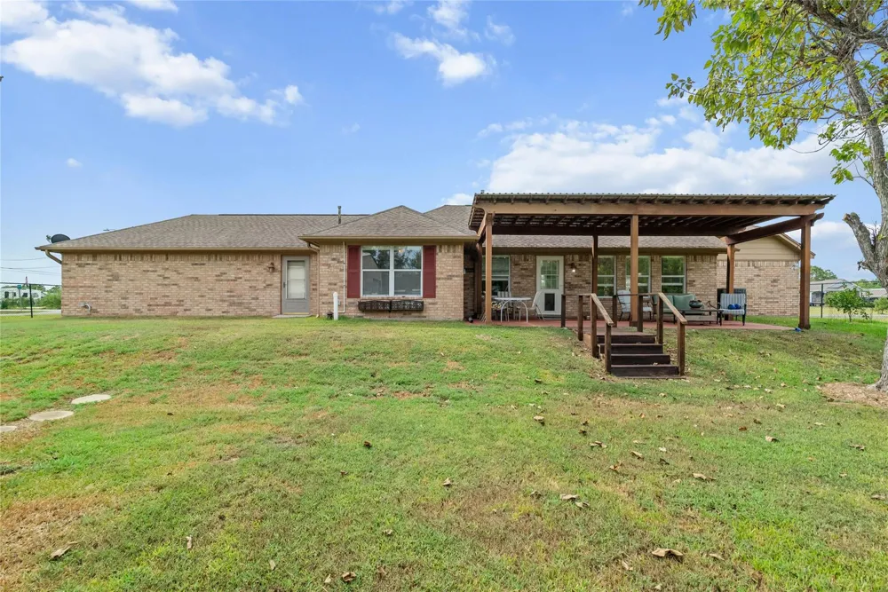 261 26th Street San Leon, TX 77539