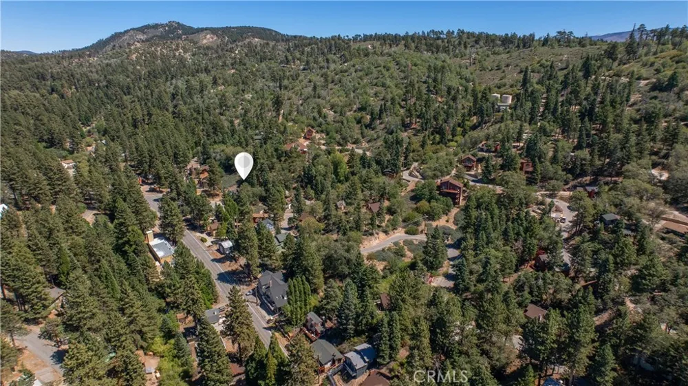709 Ridge Green Valley Lake, CA 92341