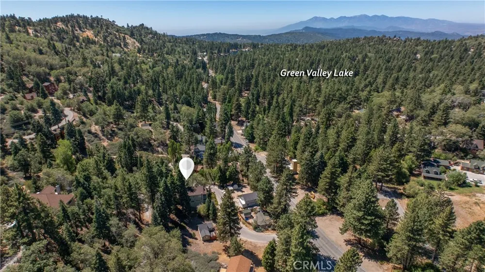 709 Ridge Green Valley Lake, CA 92341