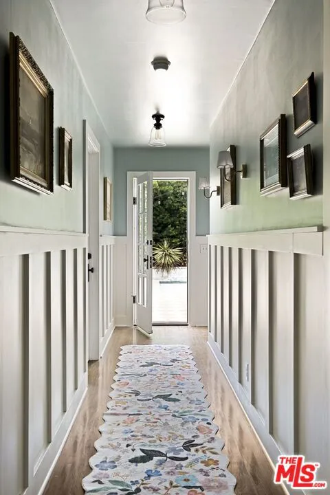 1087 S Plymouth Boulevard Los Angeles, CA 90019