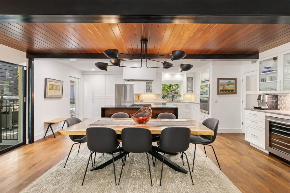 2909 Hillview Road Austin, TX 78703