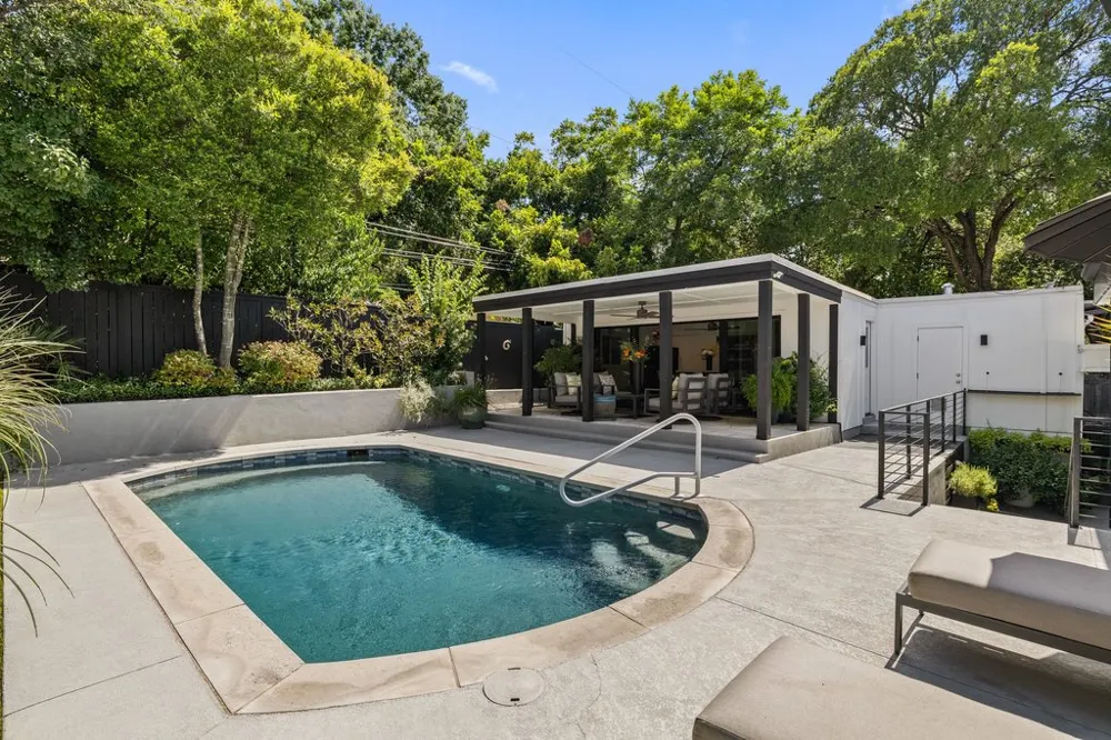 2909 Hillview Road Austin, TX 78703