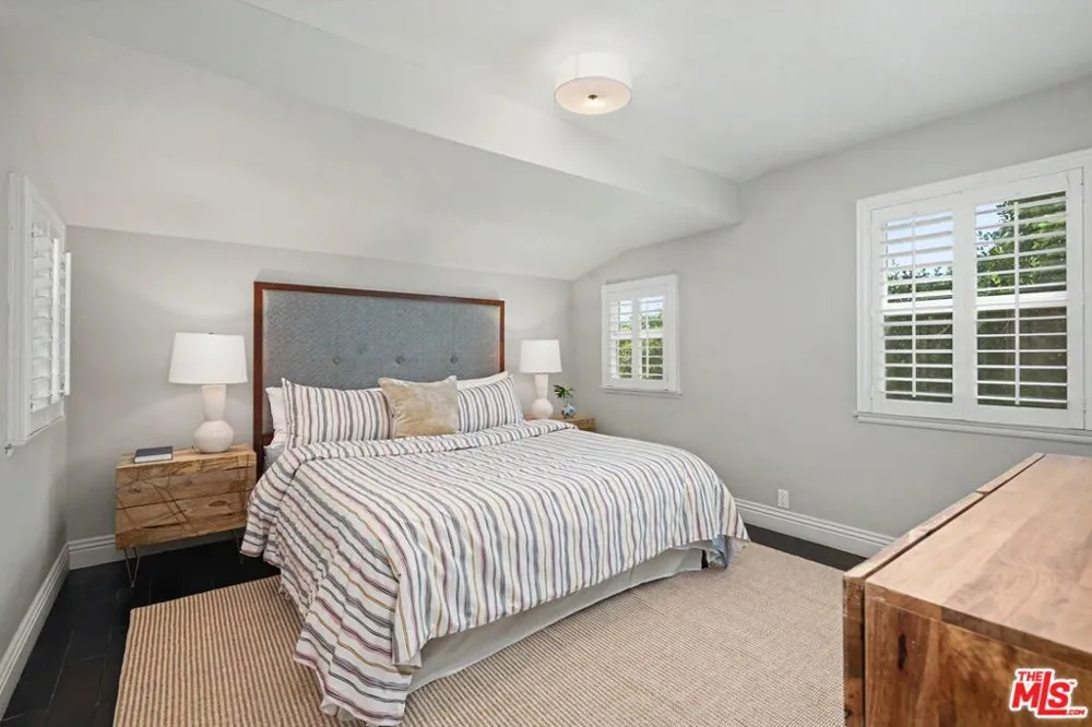 975 Pepperhill Road Pasadena, CA 91107