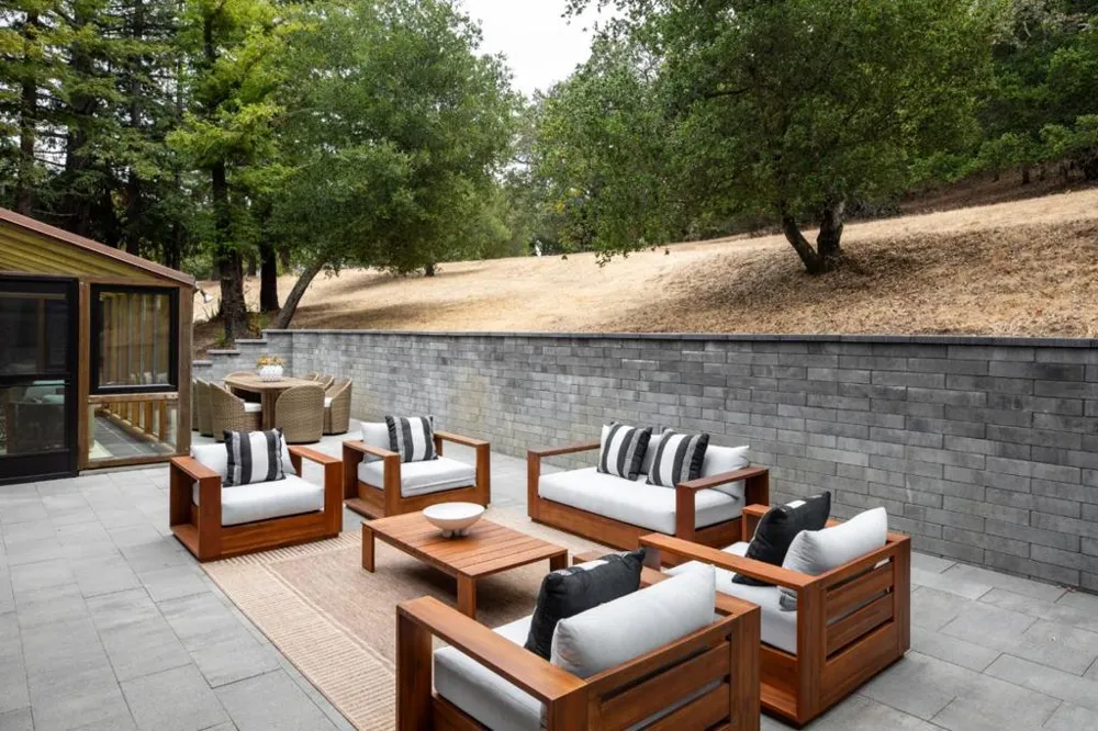 45 Bear Paw Portola Valley, CA 94028