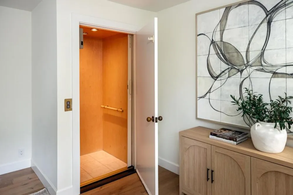 45 Bear Paw Portola Valley, CA 94028