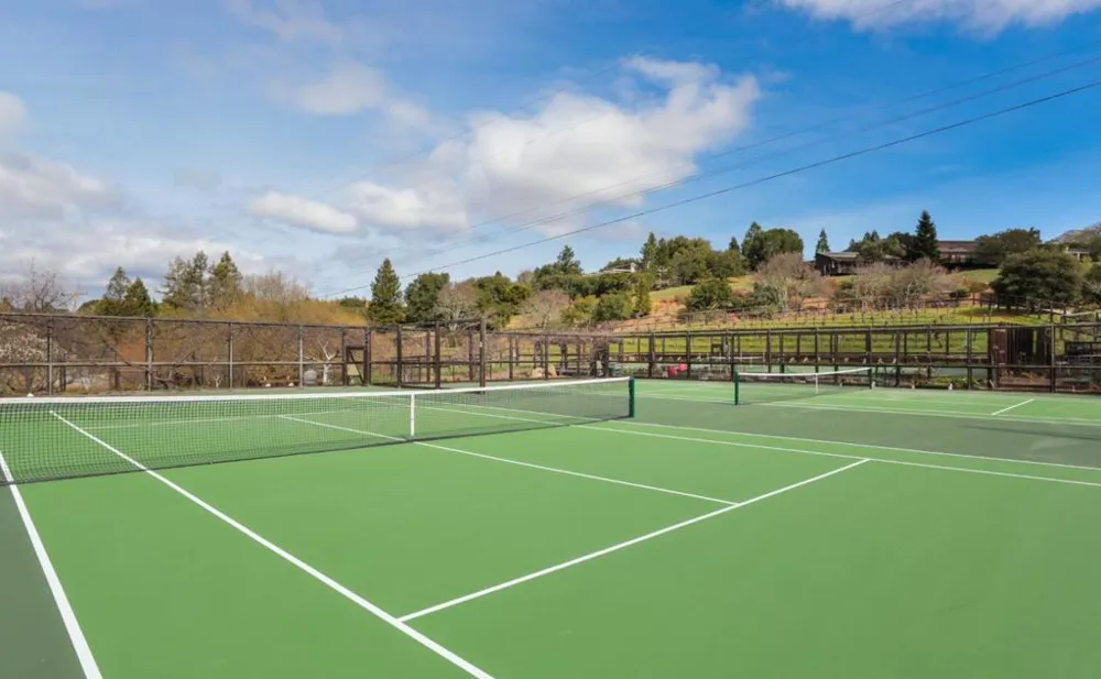 45 Bear Paw Portola Valley, CA 94028
