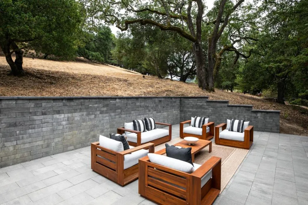 45 Bear Paw Portola Valley, CA 94028