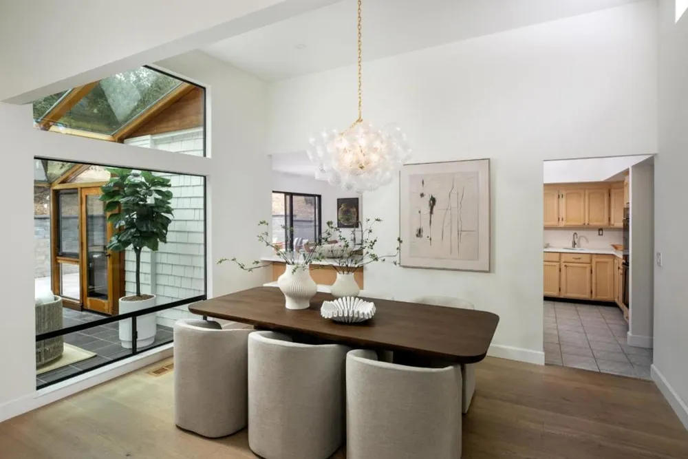 45 Bear Paw Portola Valley, CA 94028